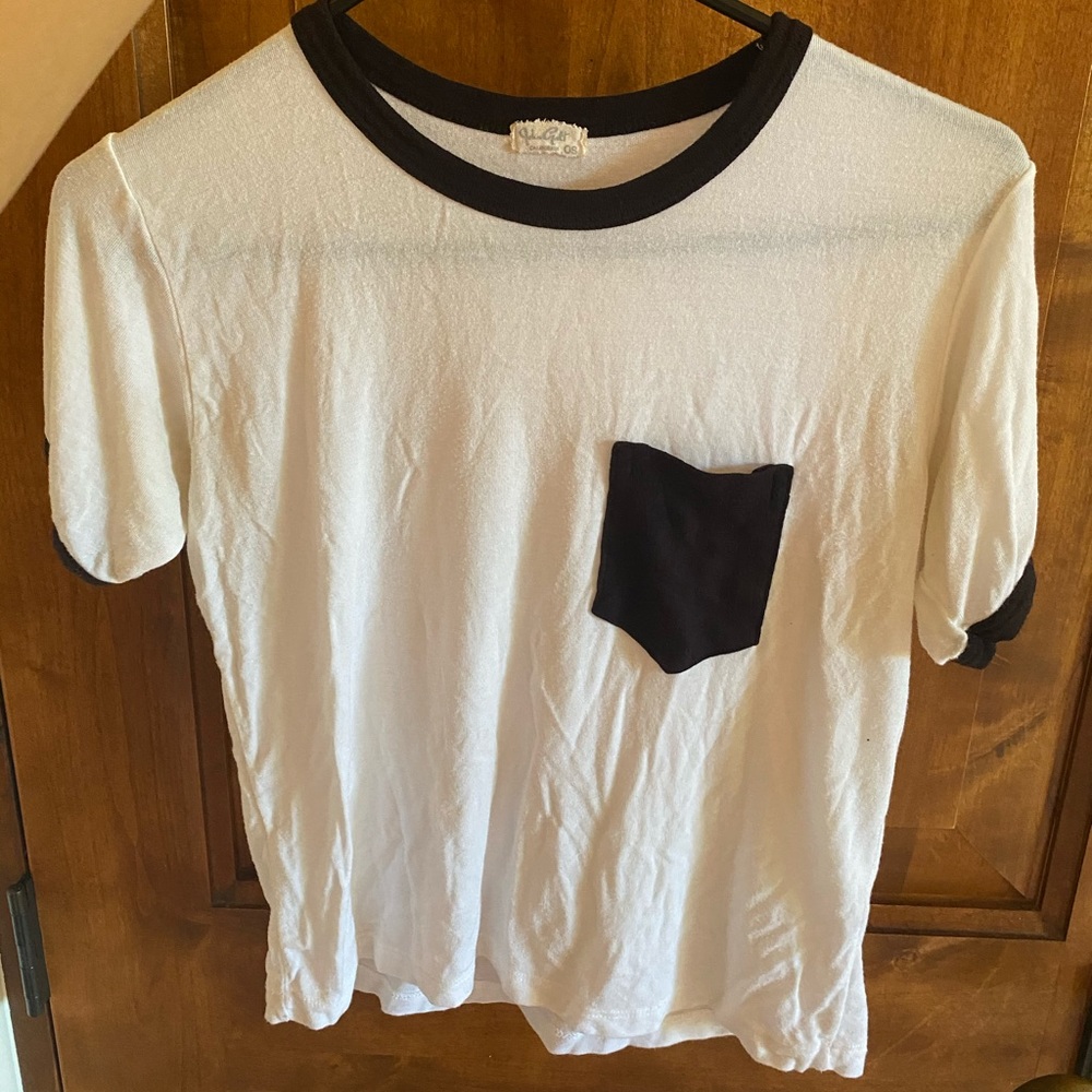 Brandy Melville t-shirt